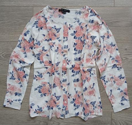 Bluzka s kvetmi, s