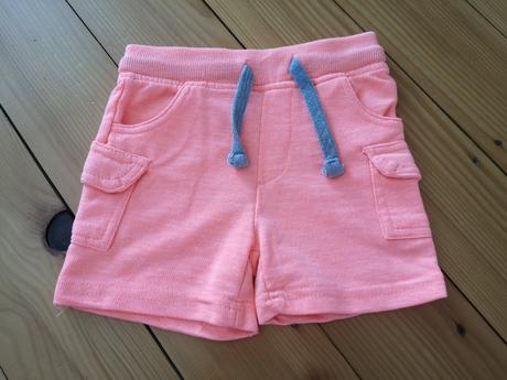 Šortky, baby,80