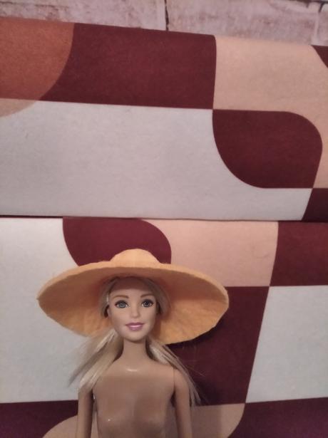 Tašky,plavky,klobuky , morska panna,babiku barbie,