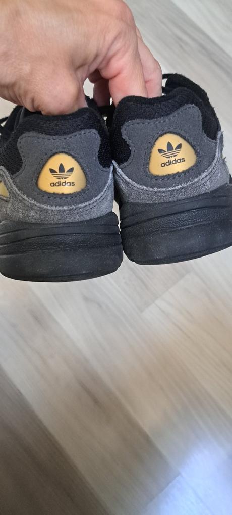 Tenisky, adidas,32