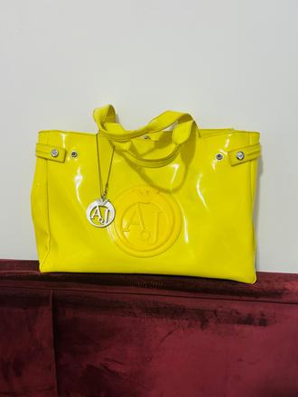 Armani kabelka, armani