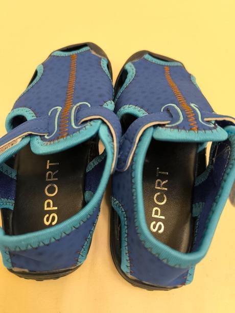 Modré sandálky, 30
