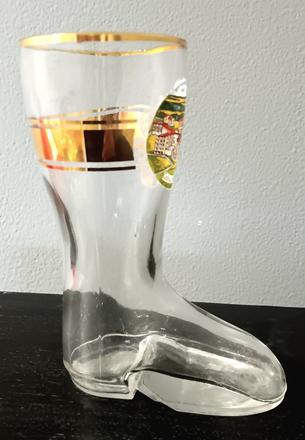 Sklenená topánka na pivo, 