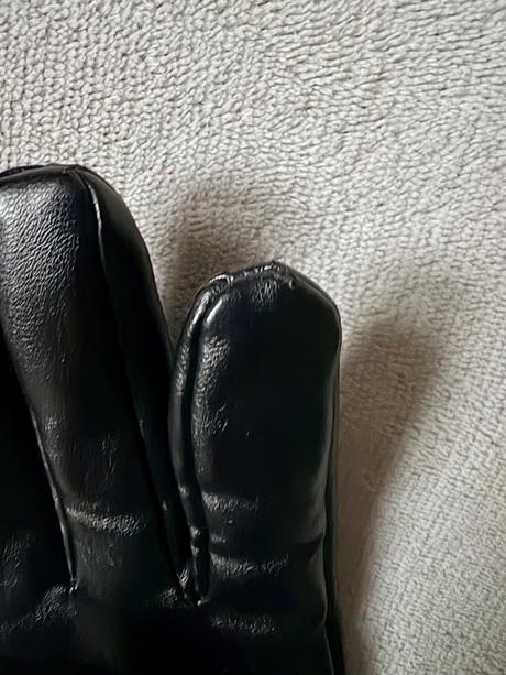 Elegantné dámske koženkové rukavice, 