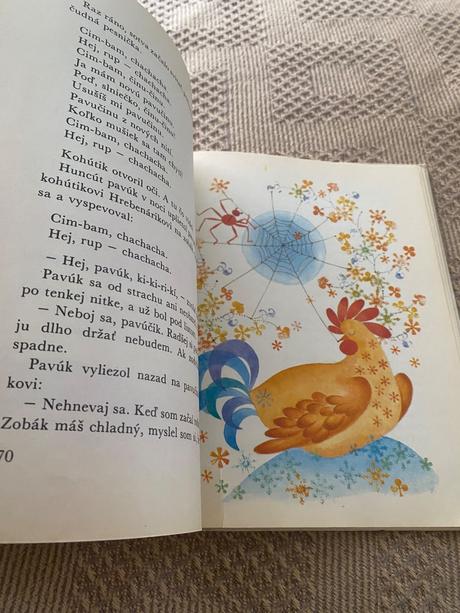 Krásna stará retro kniha kohútik hrebenárik 1978,,