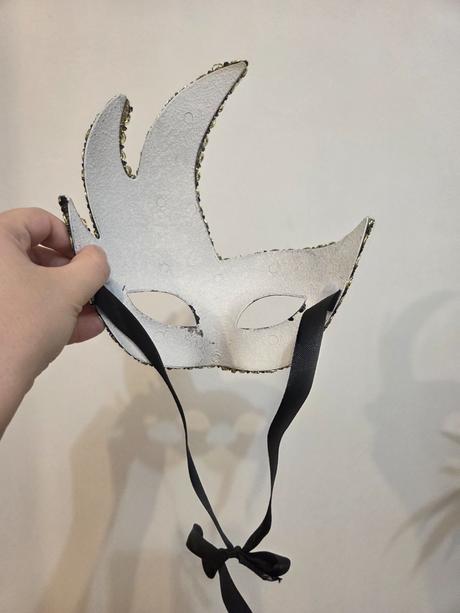 Masky škrabošky karneval, 