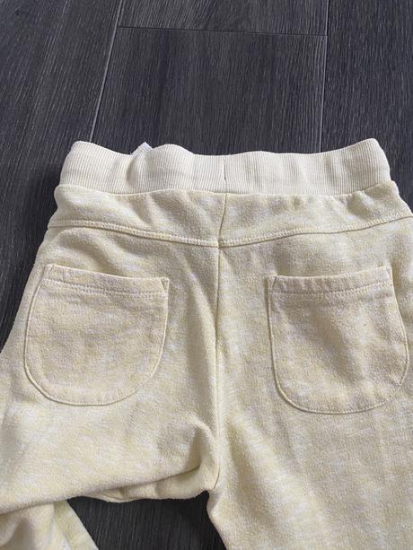 Dievčenské tepláky velk.122, f&f,122