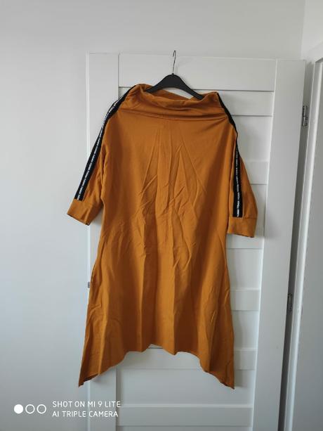 Horcicovo zlte saty, 