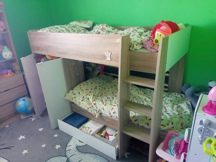 Poschodová posteľ, šírka (cm): 90