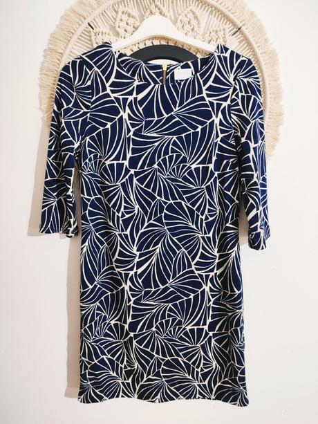 Tmavomodré šaty, s