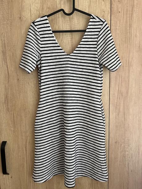 Šaty s vreckami, reserved,34