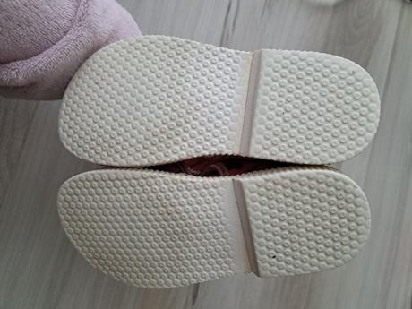 Manik papučky, manik,25