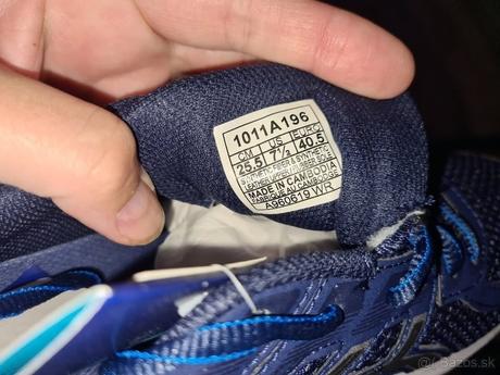 Asics tenisky botasky nove v krabici velkost 40,5, asics,40 / 41