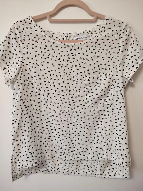 Biela blúzka s čiernym vzorom, s