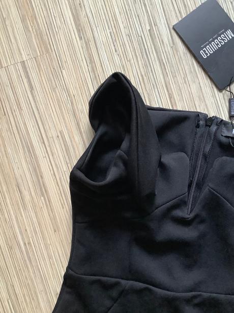 Krasne spoločenské šaty missguided/dav 1, xs