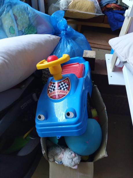 Drevený obcho-divadlo, domček pre bábiky, odrážadl, 