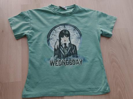 Tričko wednesday 140 až s , pisane s,