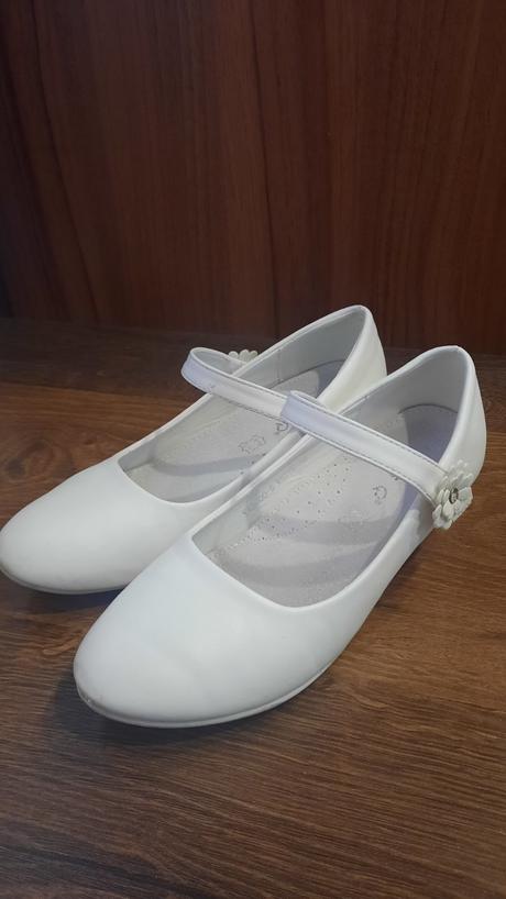 Biele topanky, graceland,34