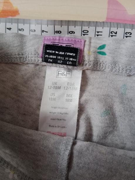 Leginky s margarétkami, f&f,74