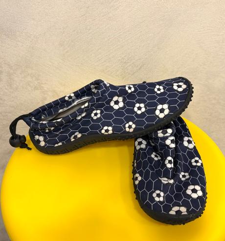 Futbalové topánky do vody veľ. 33- 22cm, humanic,33