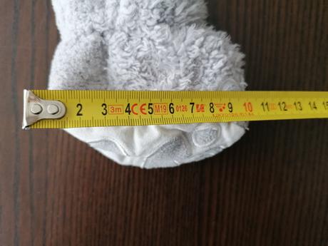 Sede zimné capacky, 17