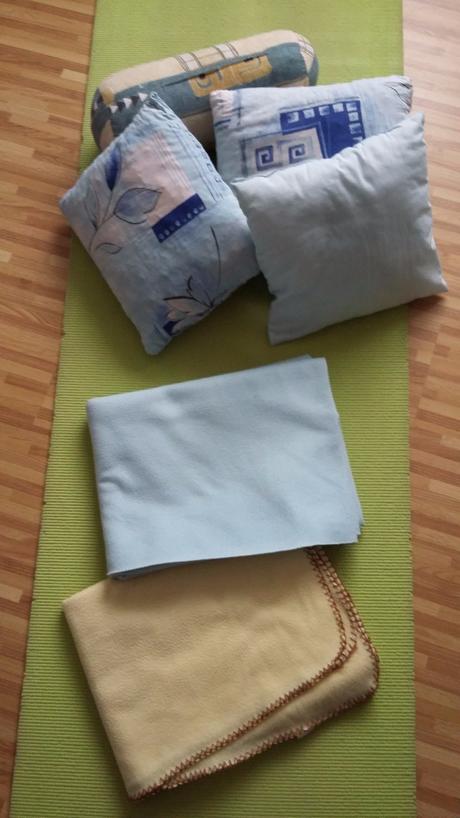 2 x deka + 1 x vankúšik,