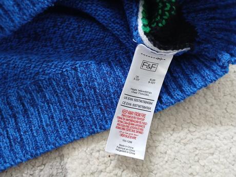 Vianocny sveter 140, f&f,140