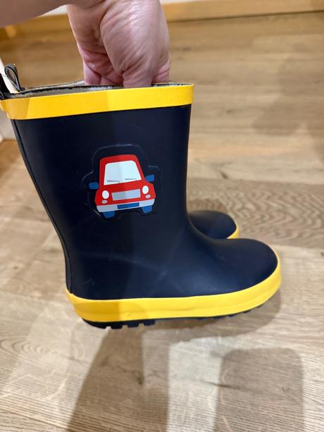 Chlapcenske gumaky s autom, lupilu,27