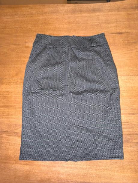 Elegantná sukňa, xs