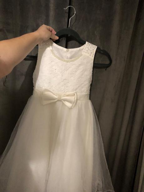 Slávnostne šaty, 140