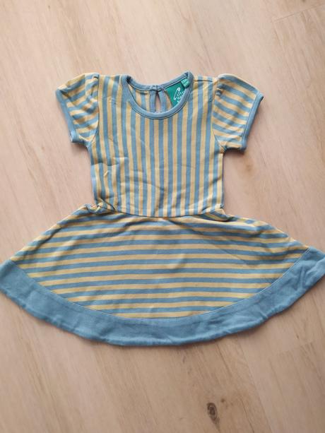 Pásikavé šaty, 80