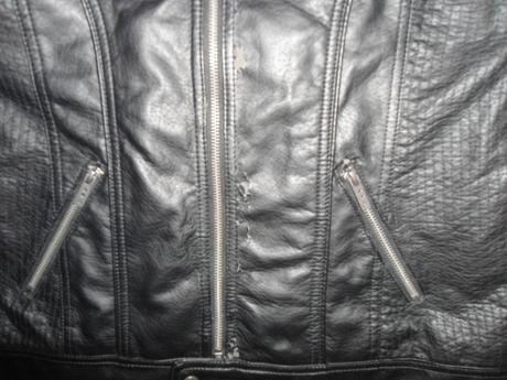 Cierna kozenkova bunda, 176