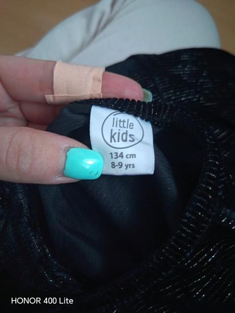 Dievčenský overal, 134