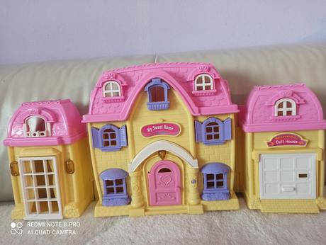 Rozkladaci domcek pre babiky s nabytkom,