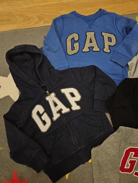 Mikiny gap 2ks na 3-4roky, gap,104