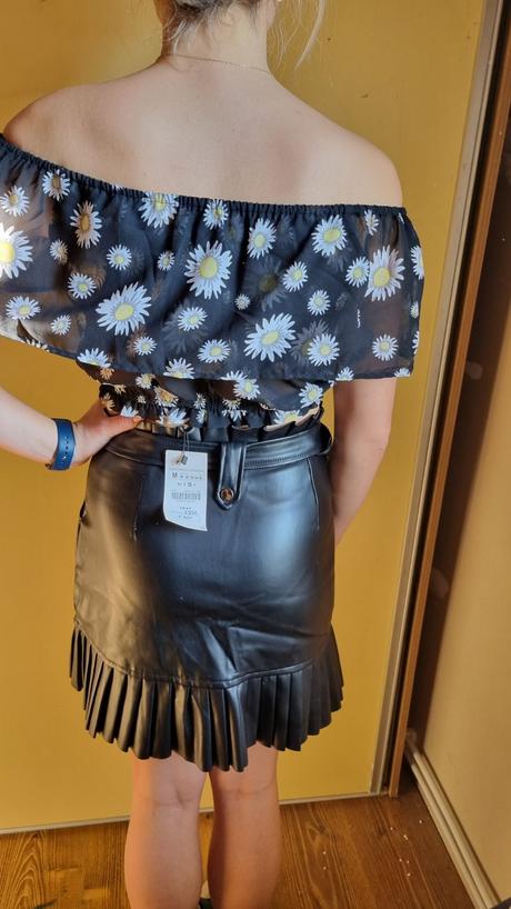 Kožená sukňa + darčeky, m