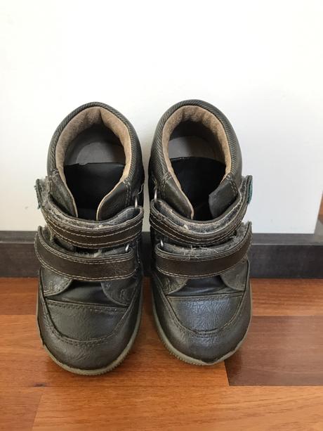 Chlapčenské poltopánky, baťa,26