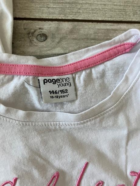 2 trička, reserved,146