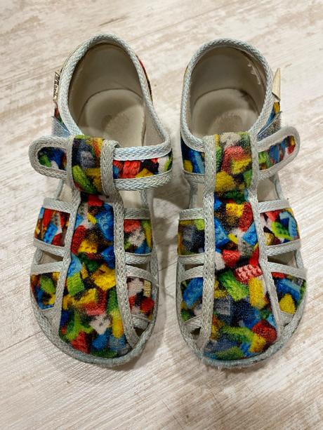 Papuce manik, manik,28