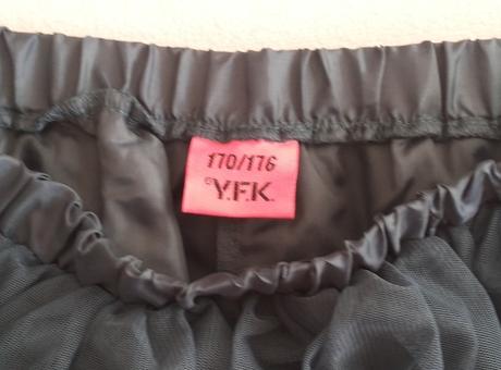 Modrozelena tylova sukna, 170