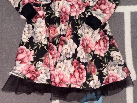 Šaty s volánom v.122/128 handmade top stav, 128