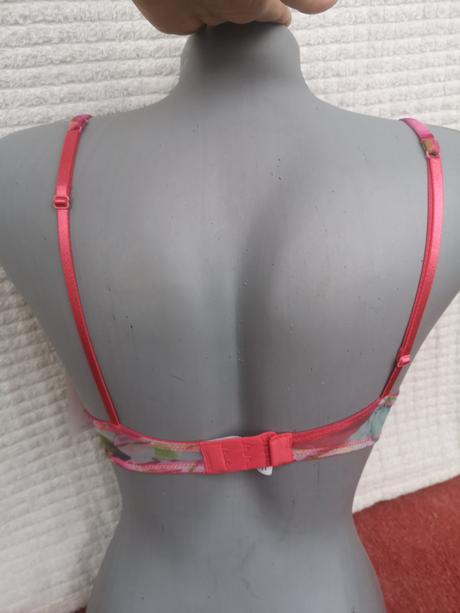 Calvin klein dámska podprsenka veľkosť 70c, calvin klein,70c