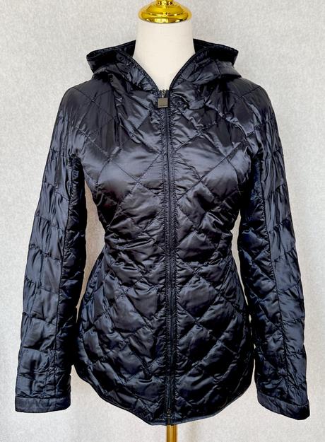 Max mara prešívaná bunda s kapucňou, 36