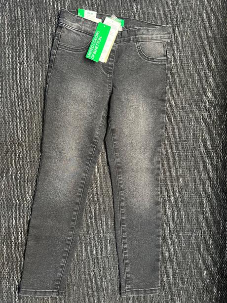 Dievčenské rifle, benetton,122