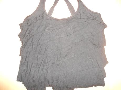 Cierne tricko na ramienka, s