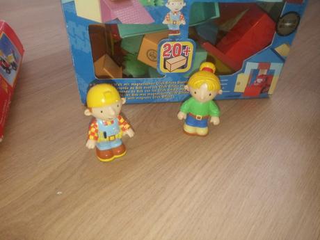 Stavebnice, pexeso, kniha tvary,farby, protiklady, 