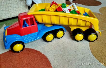 Hračka - veľký kamion+kocky,