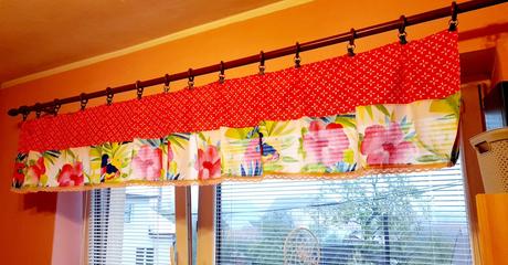 Krátka záclona 270 x 40 cm,