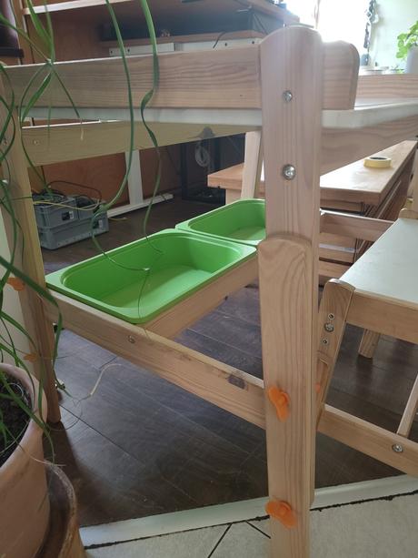 Ikea rastuci stol+lavica,