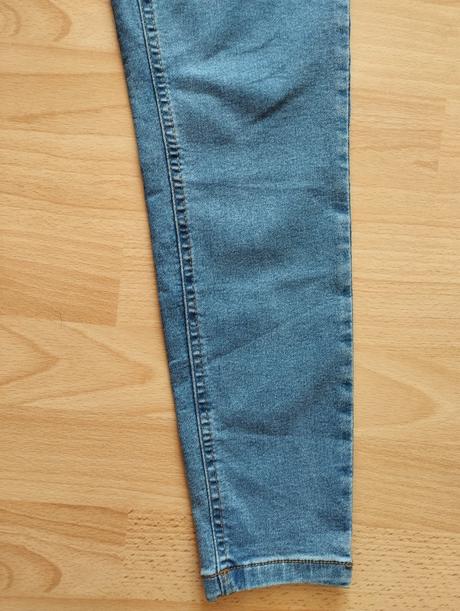Skinny jeans, sinsay,38